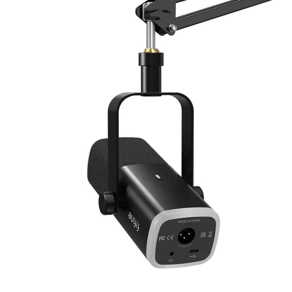FIFINE AmpliGame AM8T USB/XLR Dynamic Microphone Kit with Boom Arm Stand | طقم ميكروفون ديناميكي FIFINE AmpliGame AM8T USB/XLR مع حامل ذراع قابل للطي