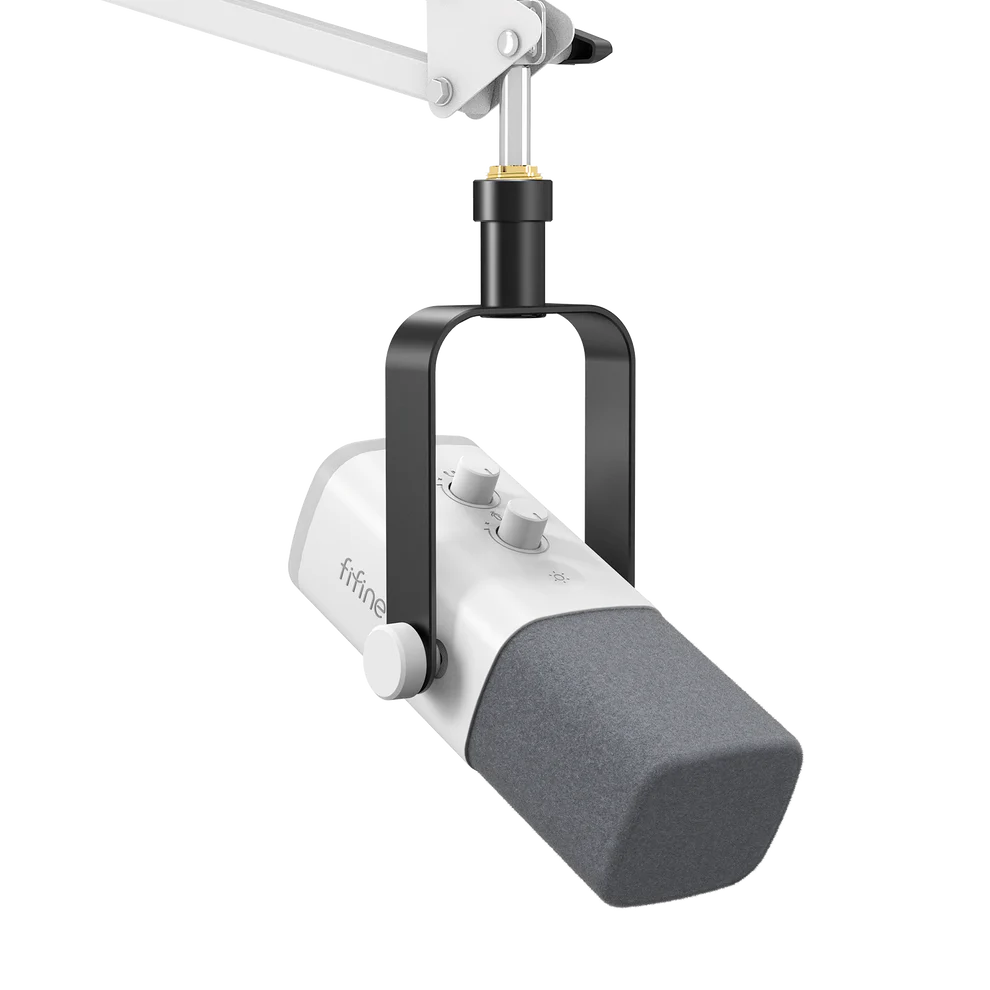 FIFINE AmpliGame AM8T USB/XLR Dynamic Microphone Kit with Boom Arm Stand | طقم ميكروفون ديناميكي FIFINE AmpliGame AM8T USB/XLR مع حامل ذراع قابل للطي