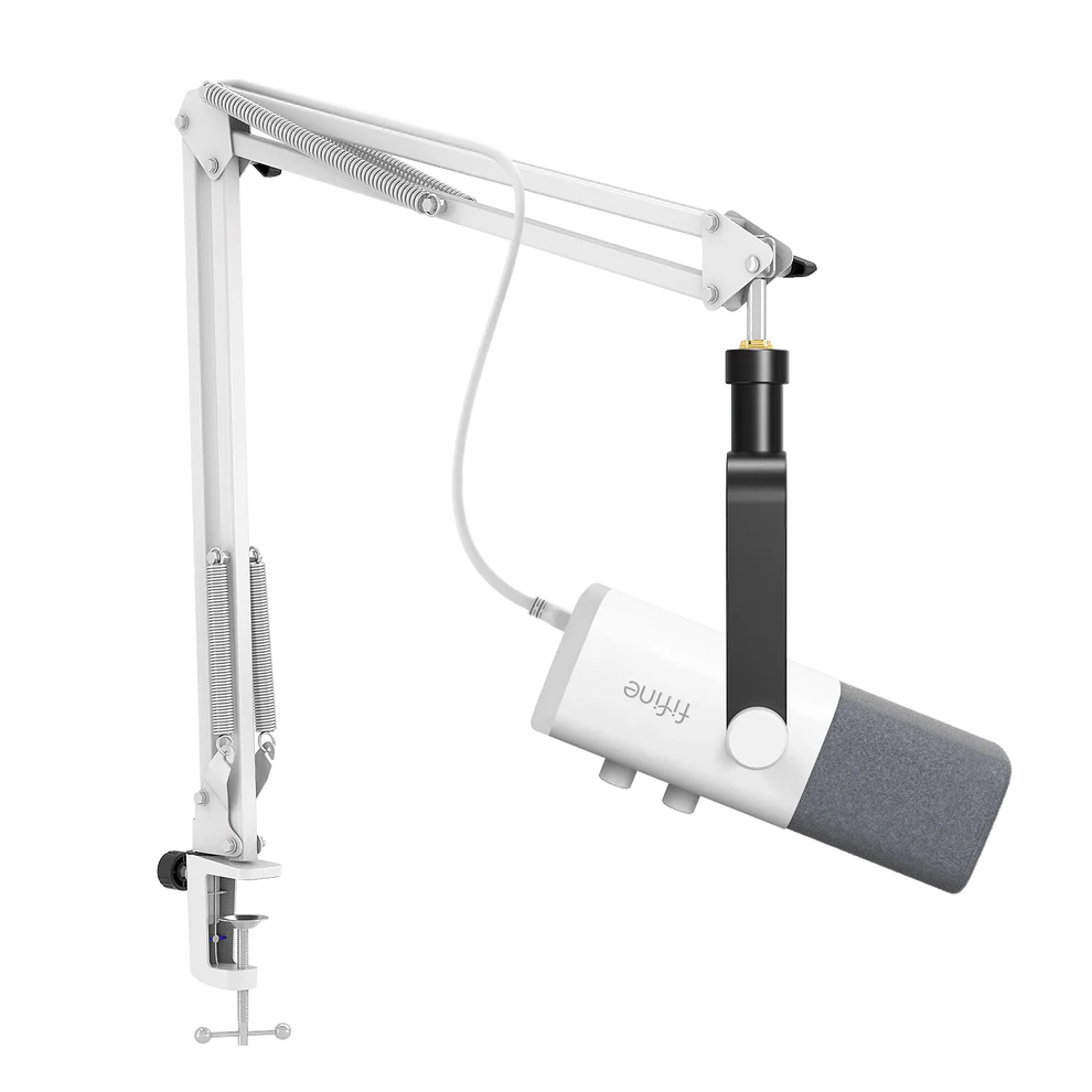 FIFINE AmpliGame AM8T USB/XLR Dynamic Microphone Kit with Boom Arm Stand | طقم ميكروفون ديناميكي FIFINE AmpliGame AM8T USB/XLR مع حامل ذراع قابل للطي